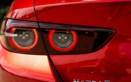 Mazda 3, 2021 год, 2 450 000 рублей, 10 фотография