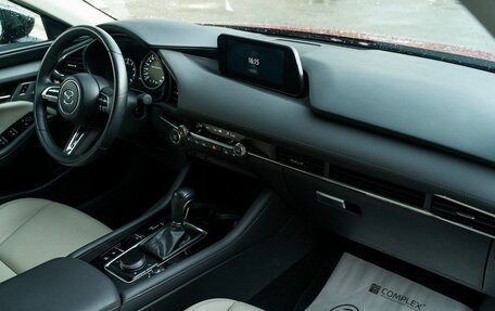 Mazda 3, 2021 год, 2 450 000 рублей, 14 фотография