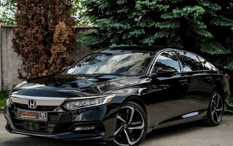 Honda Accord IX рестайлинг, 2020 год, 2 360 000 рублей, 2 фотография