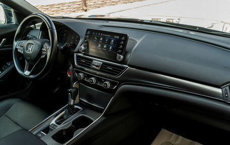 Honda Accord IX рестайлинг, 2020 год, 2 360 000 рублей, 24 фотография