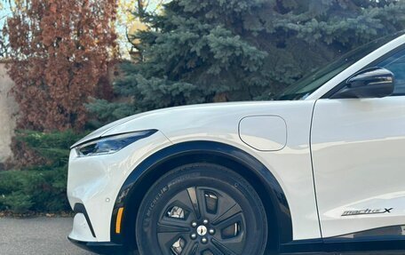 Ford Mustang Mach-E I, 2021 год, 4 600 000 рублей, 9 фотография