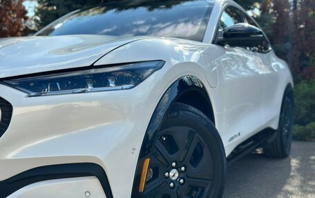 Ford Mustang Mach-E I, 2021 год, 4 600 000 рублей, 8 фотография