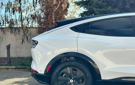 Ford Mustang Mach-E I, 2021 год, 4 600 000 рублей, 15 фотография