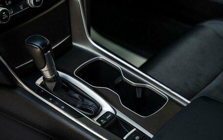 Honda Accord IX рестайлинг, 2020 год, 2 360 000 рублей, 28 фотография