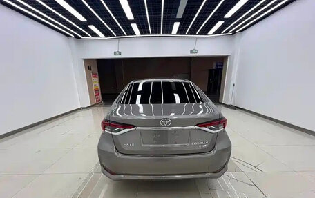 Toyota Corolla, 2022 год, 1 800 000 рублей, 5 фотография