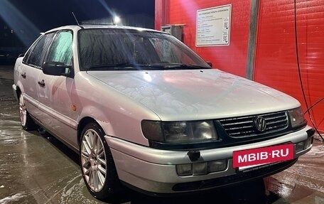 Volkswagen Passat B4, 1995 год, 485 000 рублей, 4 фотография