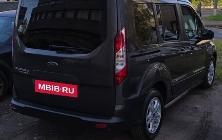 Ford Tourneo Connect II рестайлинг, 2020 год, 2 000 000 рублей, 3 фотография