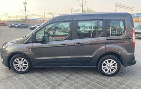 Ford Tourneo Connect II рестайлинг, 2020 год, 2 000 000 рублей, 20 фотография