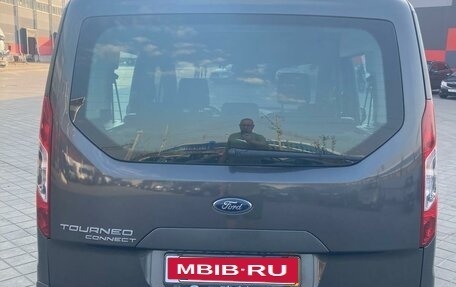 Ford Tourneo Connect II рестайлинг, 2020 год, 2 000 000 рублей, 19 фотография