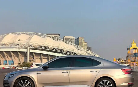 Skoda Superb III рестайлинг, 2022 год, 1 750 000 рублей, 10 фотография