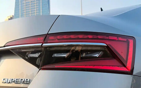 Skoda Superb III рестайлинг, 2022 год, 1 750 000 рублей, 7 фотография