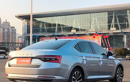 Skoda Superb III рестайлинг, 2022 год, 1 750 000 рублей, 6 фотография