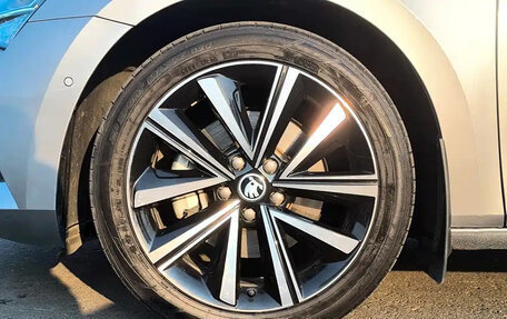 Skoda Superb III рестайлинг, 2022 год, 1 750 000 рублей, 23 фотография