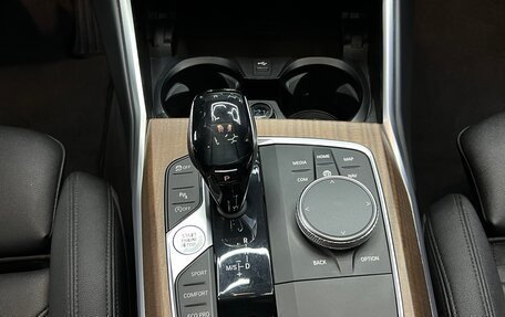 BMW 3 серия, 2019 год, 3 620 000 рублей, 15 фотография