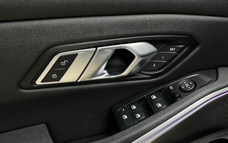 BMW 3 серия, 2019 год, 3 620 000 рублей, 16 фотография