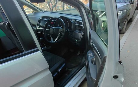 Honda Fit III, 2017 год, 1 000 000 рублей, 10 фотография