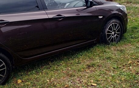 Hyundai Solaris II рестайлинг, 2014 год, 800 000 рублей, 6 фотография