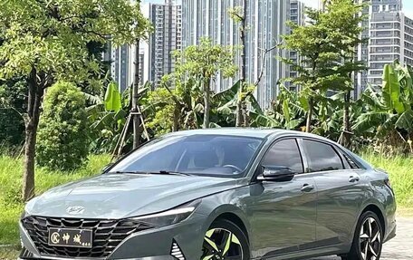 Hyundai Elantra, 2022 год, 1 700 000 рублей, 1 фотография