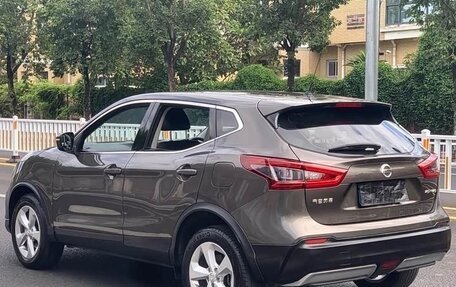 Nissan Qashqai, 2022 год, 1 830 000 рублей, 3 фотография