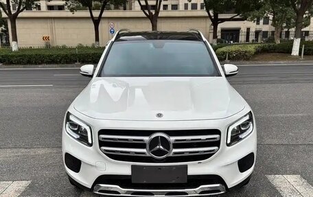 Mercedes-Benz GLB, 2022 год, 2 530 000 рублей, 2 фотография