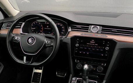 Volkswagen Passat B8 рестайлинг, 2019 год, 2 498 100 рублей, 19 фотография