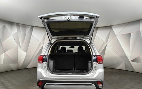 Mitsubishi Outlander III рестайлинг 3, 2019 год, 2 259 000 рублей, 22 фотография