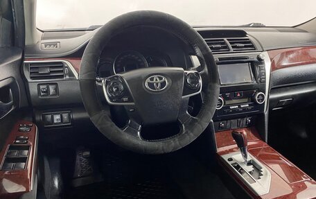 Toyota Camry, 2013 год, 1 375 000 рублей, 10 фотография