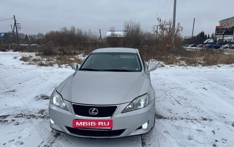 Lexus IS II рестайлинг 2, 2006 год, 860 000 рублей, 12 фотография