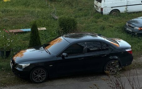 BMW 5 серия, 2004 год, 1 000 000 рублей, 3 фотография