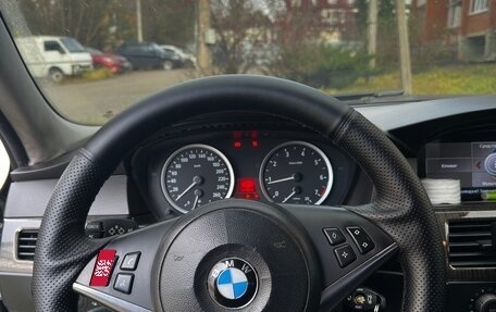 BMW 5 серия, 2004 год, 1 000 000 рублей, 5 фотография