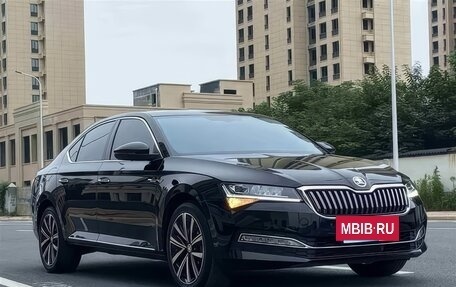 Skoda Superb III рестайлинг, 2025 год, 2 440 000 рублей, 3 фотография