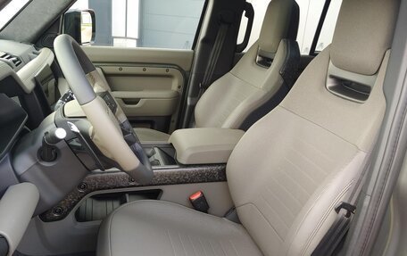 Land Rover Defender II, 2025 год, 27 900 000 рублей, 9 фотография