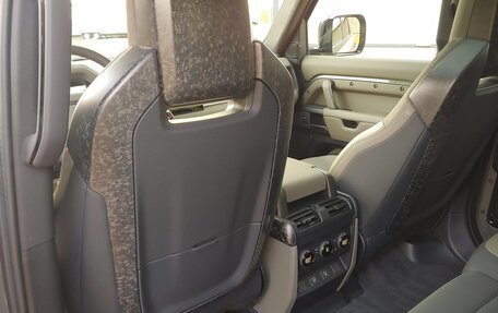 Land Rover Defender II, 2025 год, 27 900 000 рублей, 14 фотография