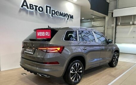 Skoda Kodiaq I, 2025 год, 4 900 000 рублей, 5 фотография