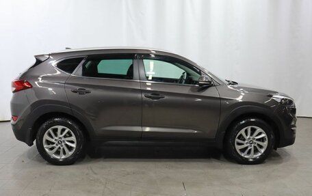 Hyundai Tucson III, 2017 год, 1 990 000 рублей, 7 фотография