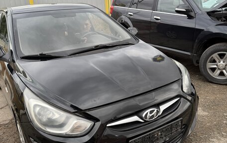 Hyundai Solaris II рестайлинг, 2013 год, 825 000 рублей, 10 фотография