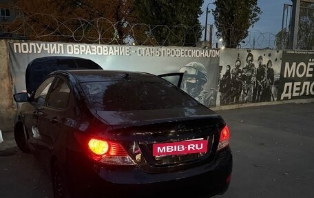 Hyundai Solaris II рестайлинг, 2013 год, 825 000 рублей, 5 фотография