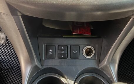 Toyota RAV4, 2010 год, 1 370 000 рублей, 23 фотография