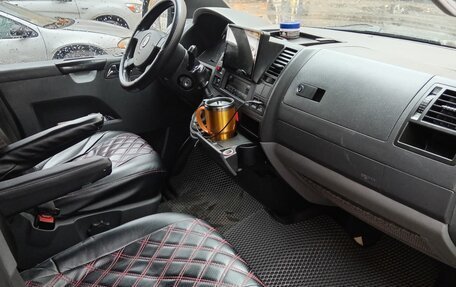 Volkswagen Caravelle T5, 2008 год, 2 050 000 рублей, 6 фотография