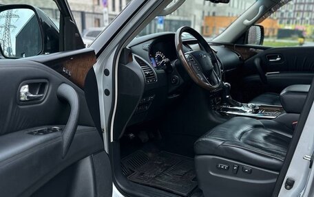 Infiniti QX56, 2011 год, 1 850 000 рублей, 12 фотография