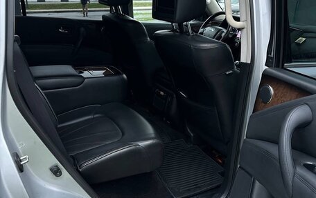 Infiniti QX56, 2011 год, 1 850 000 рублей, 15 фотография