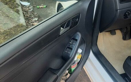 Volkswagen Jetta VI, 2014 год, 600 000 рублей, 4 фотография