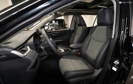 Toyota RAV4, 2025 год, 4 150 000 рублей, 9 фотография