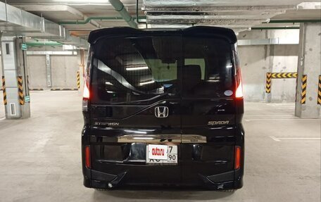 Honda Stepwgn IV, 2016 год, 2 200 000 рублей, 5 фотография