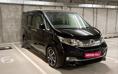 Honda Stepwgn IV, 2016 год, 2 200 000 рублей, 3 фотография