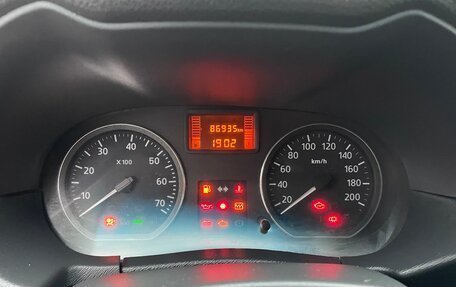 Nissan Terrano III, 2015 год, 900 000 рублей, 24 фотография