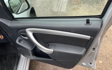 Nissan Terrano III, 2015 год, 900 000 рублей, 21 фотография