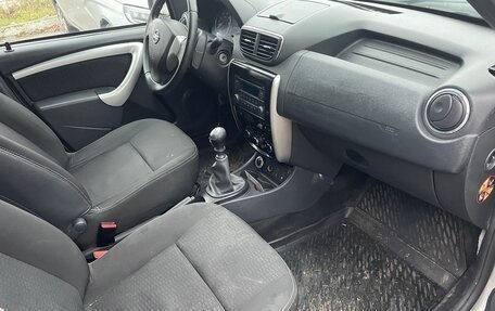 Nissan Terrano III, 2015 год, 900 000 рублей, 18 фотография