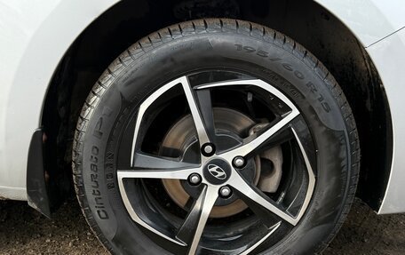 Hyundai Solaris II рестайлинг, 2017 год, 1 100 000 рублей, 11 фотография