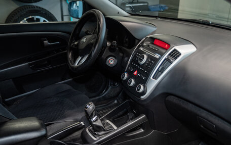 KIA cee'd I рестайлинг, 2010 год, 550 000 рублей, 16 фотография